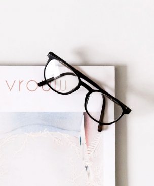 Square Glasses in Black with Clear Lens